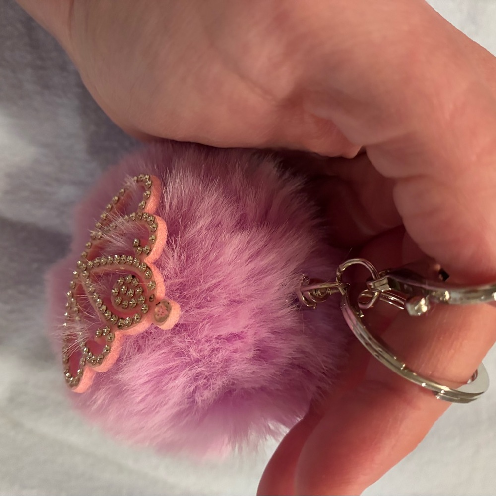 Light purple fluff ball keychain/bag charm with pink bedazzled crown NWOT - Picture 5 of 5